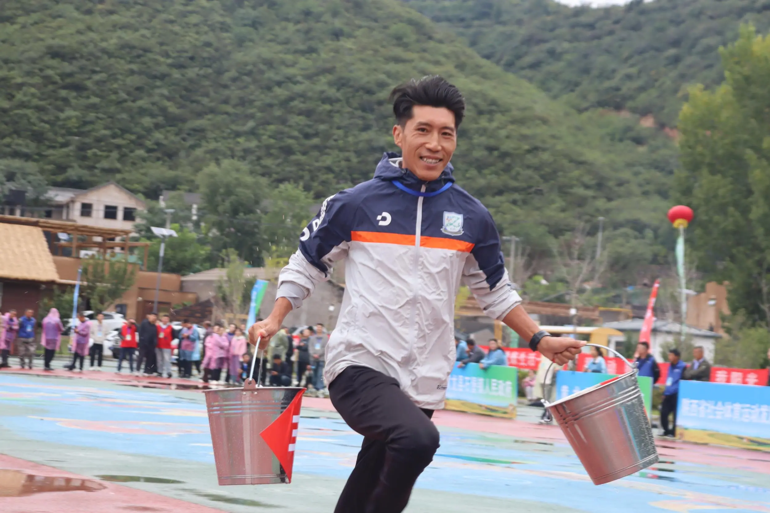 心协力, 说出了参赛