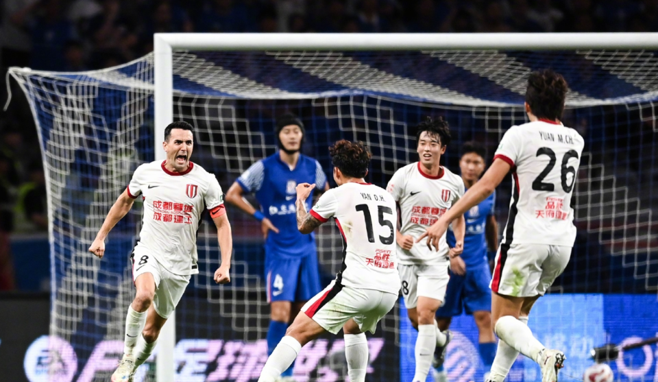 亦或是申花, 成都本赛季 亦或是申花, 成都本赛季